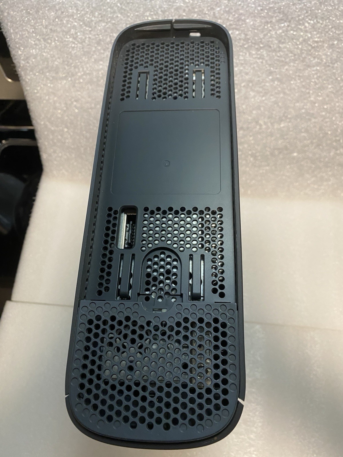 Microsoft Xbox 360 Elite Console Black 2009 HDMI Model w/Cords Power Tested Only