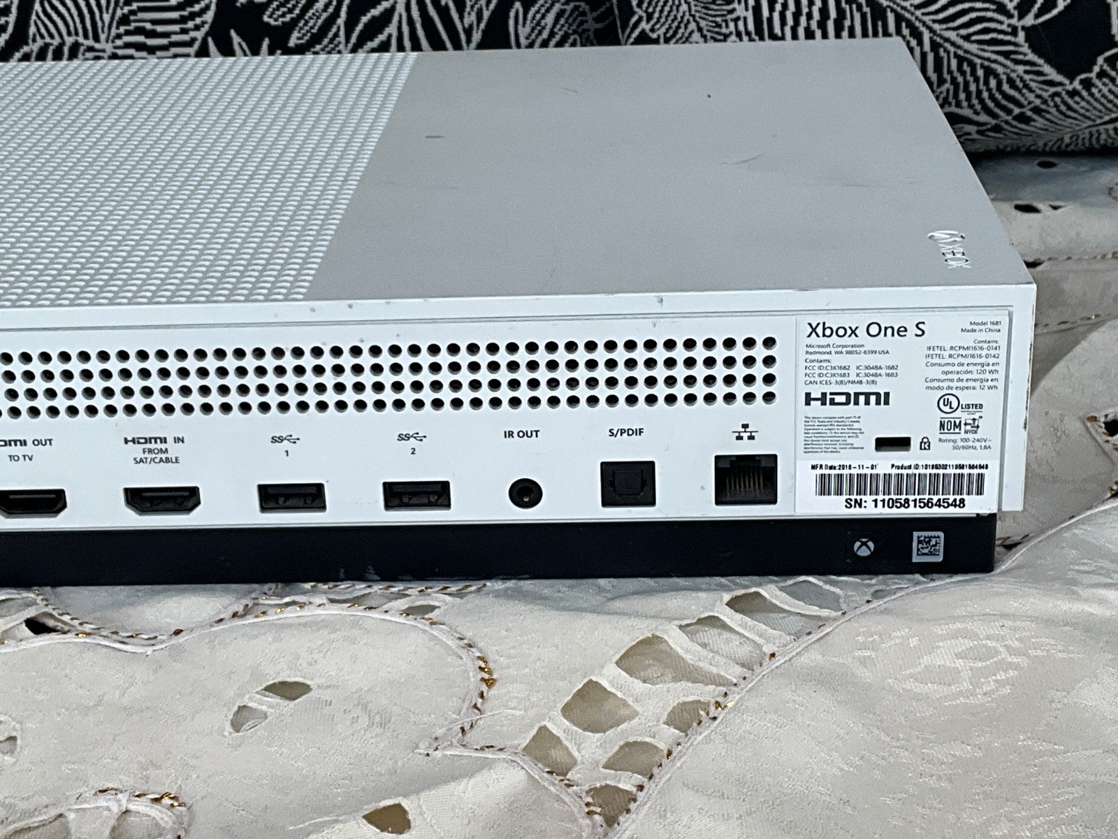 Microsoft Xbox One S 1681 500GB Console Only W Power Supply / HDMI Cable Tested
