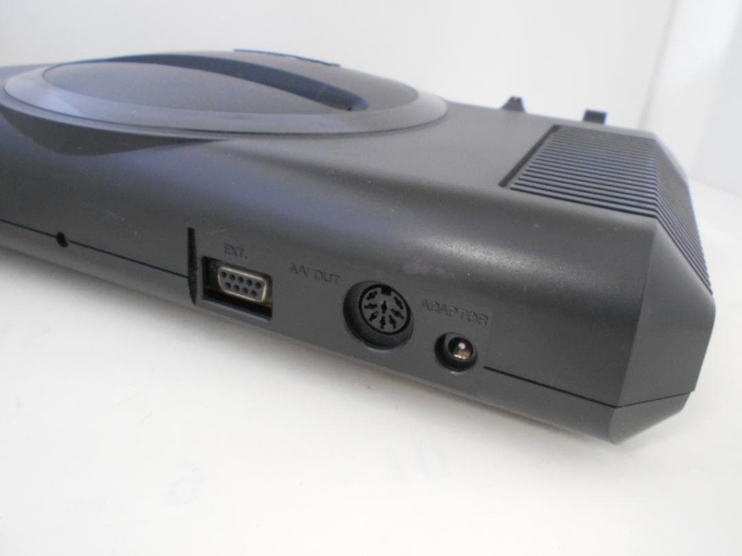SEGA Mega Drive Console 16-Bit Boxed Controller Manual Tested Japan MD CIB