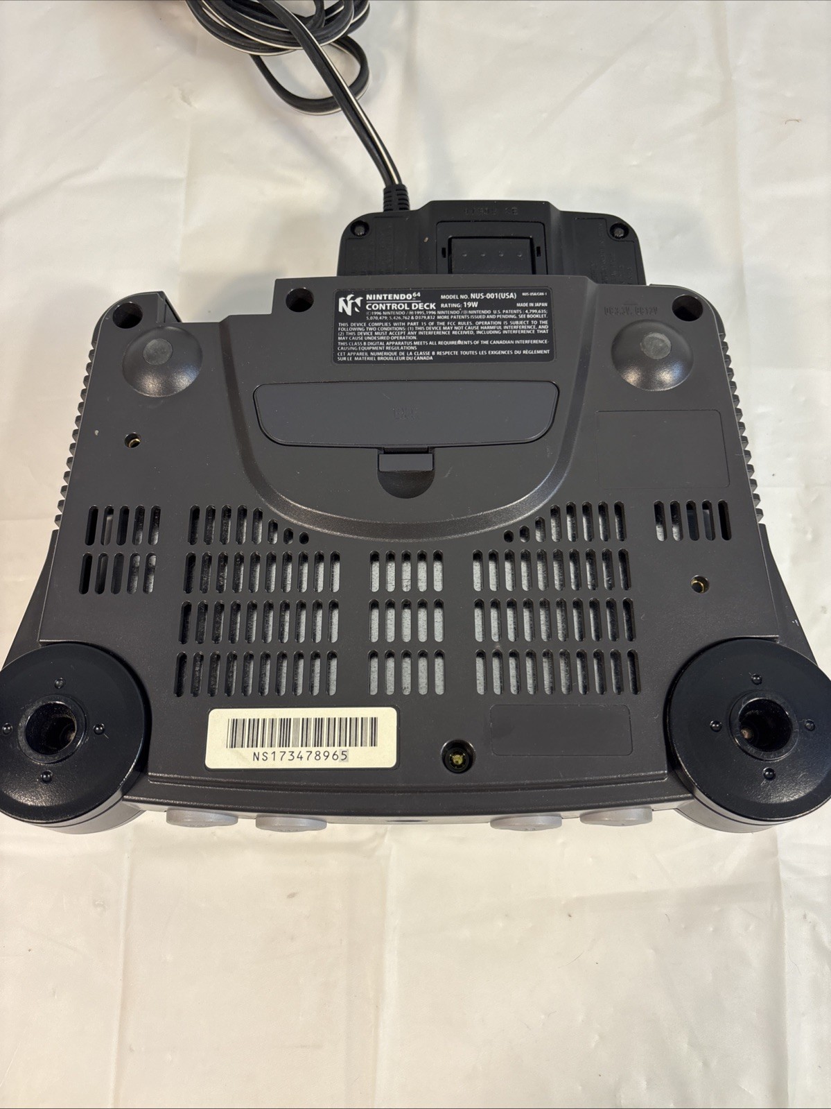 Nintendo 64 N64 Console w/ Memory Expansion 2 Controllers Games & Cords Untested