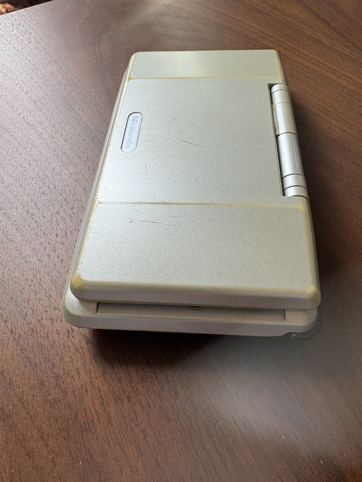 Nintendo DS Console with battery…powers on…no charger