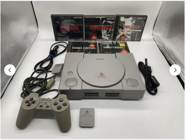 PlayStation 1 PS1 Console w/ Resident Evil Dino Crisis set SCPH-7000 JP Ver.