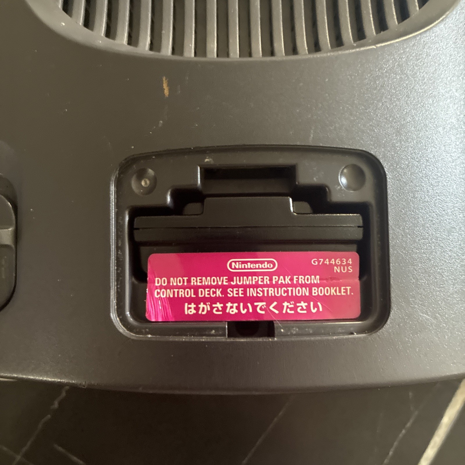 Nintendo 64 Comes With 1 Controller Purple, 1 Ac Conector And The Console!