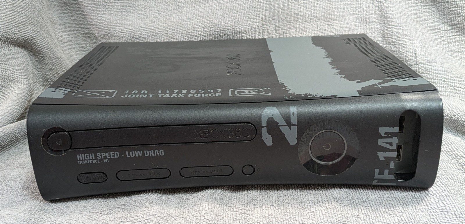 Microsoft XBOX 360 Modern Warfare 2 Console For Parts or Repair MW2 Edition READ