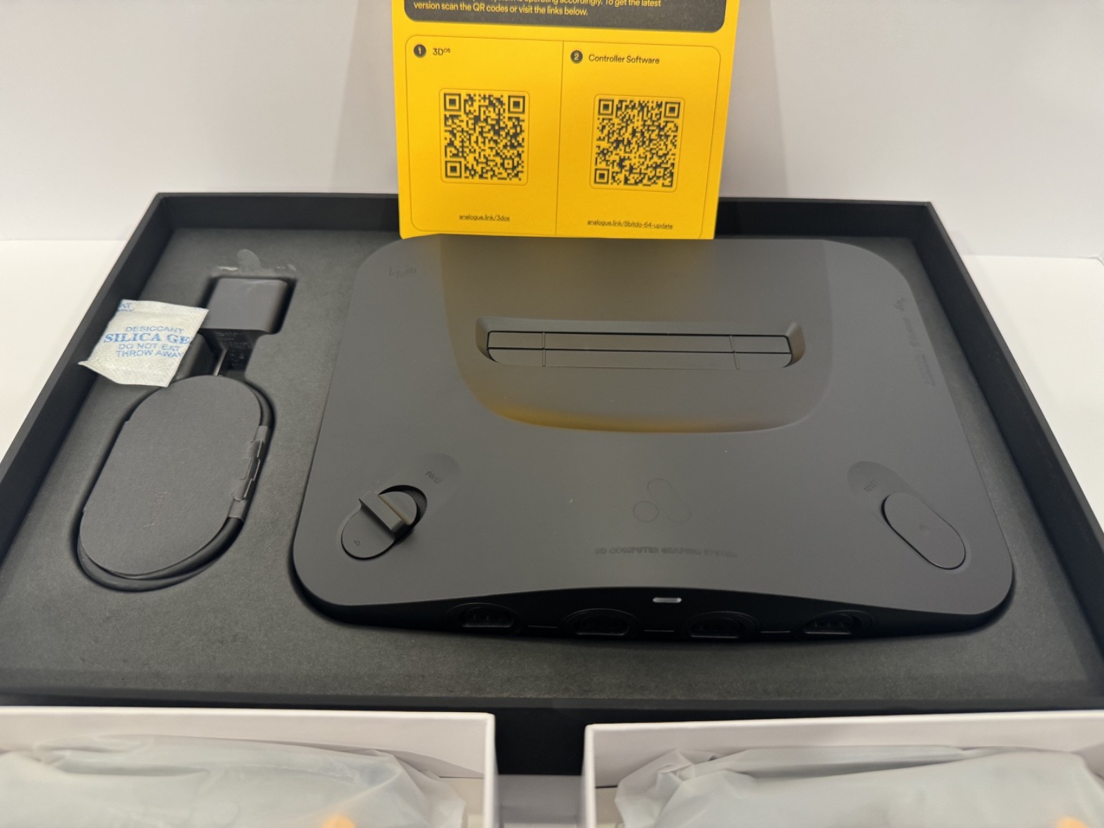 Analogue 3D Black N64 FPGA Console With 2 8Bitdo 64 Bluetooth Controllers