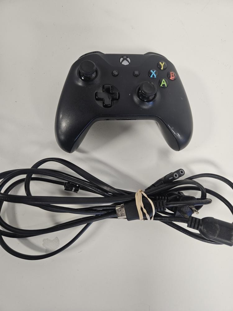 MICROSOFT XBOX ONE X – CONSOLE – 1TB – 1787 (P17030994)