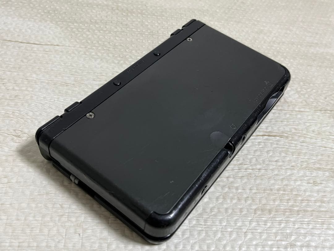 Japanese New Nintendo 3DS black without inner box KTR-001