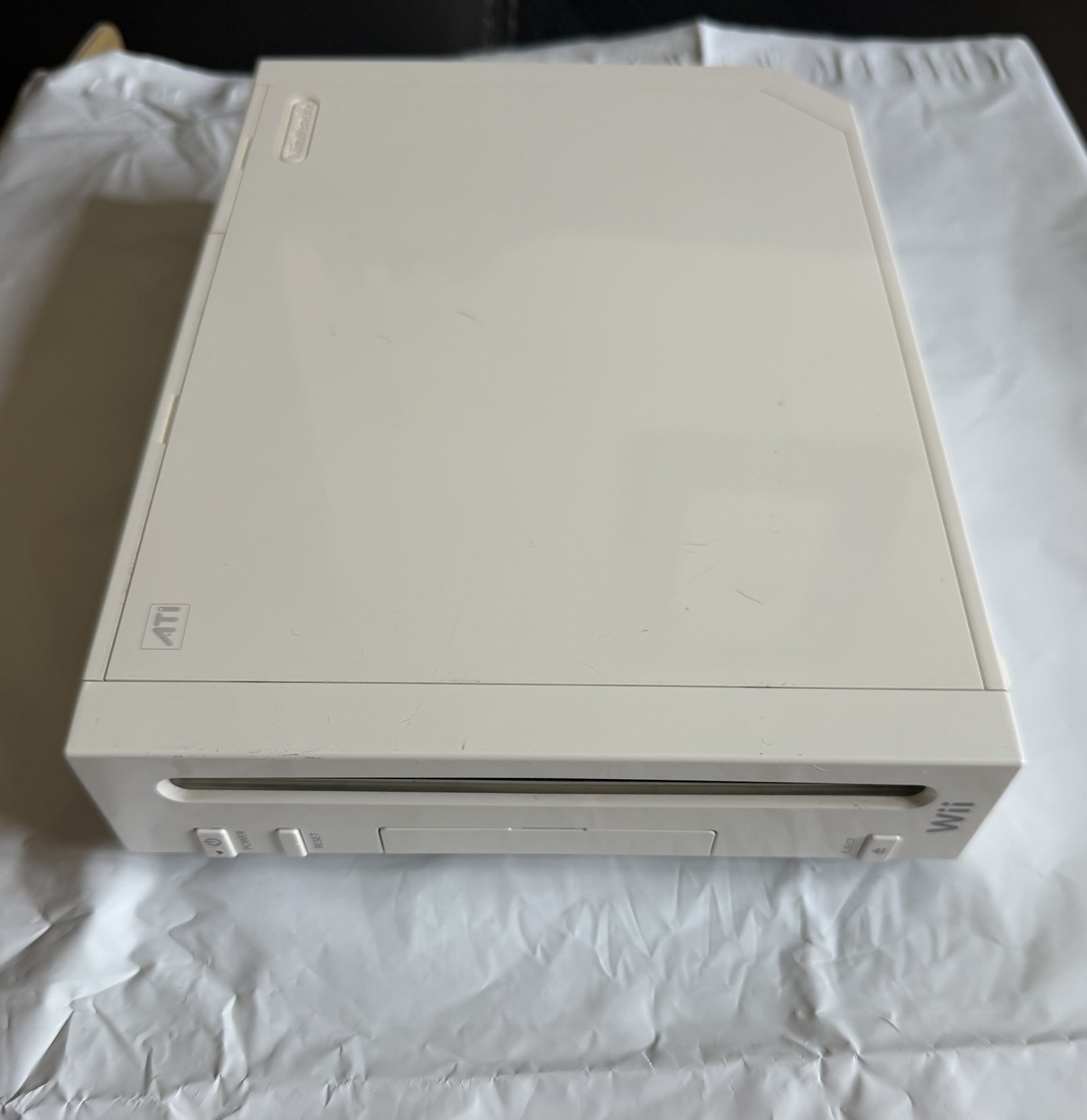 Nintendo Wii Console Bundle with 3 Controllers Games And Extras Model RVL-001