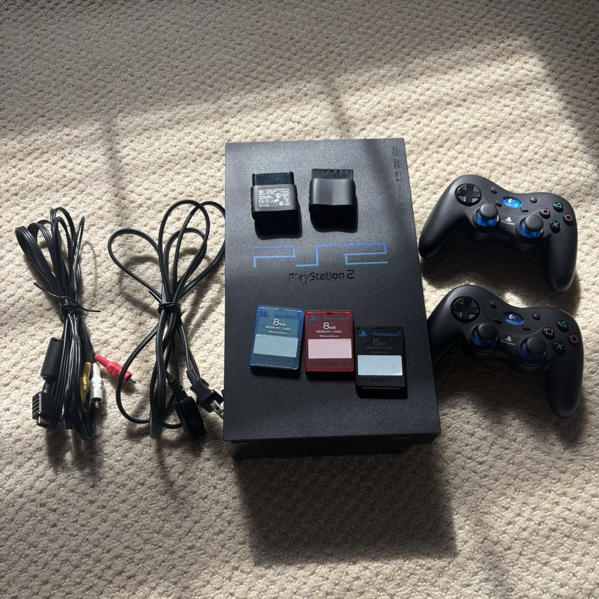 Sony PlayStation 2 PS2 Console w/2 Cordless Controllers, 3x8MB Memory Cards