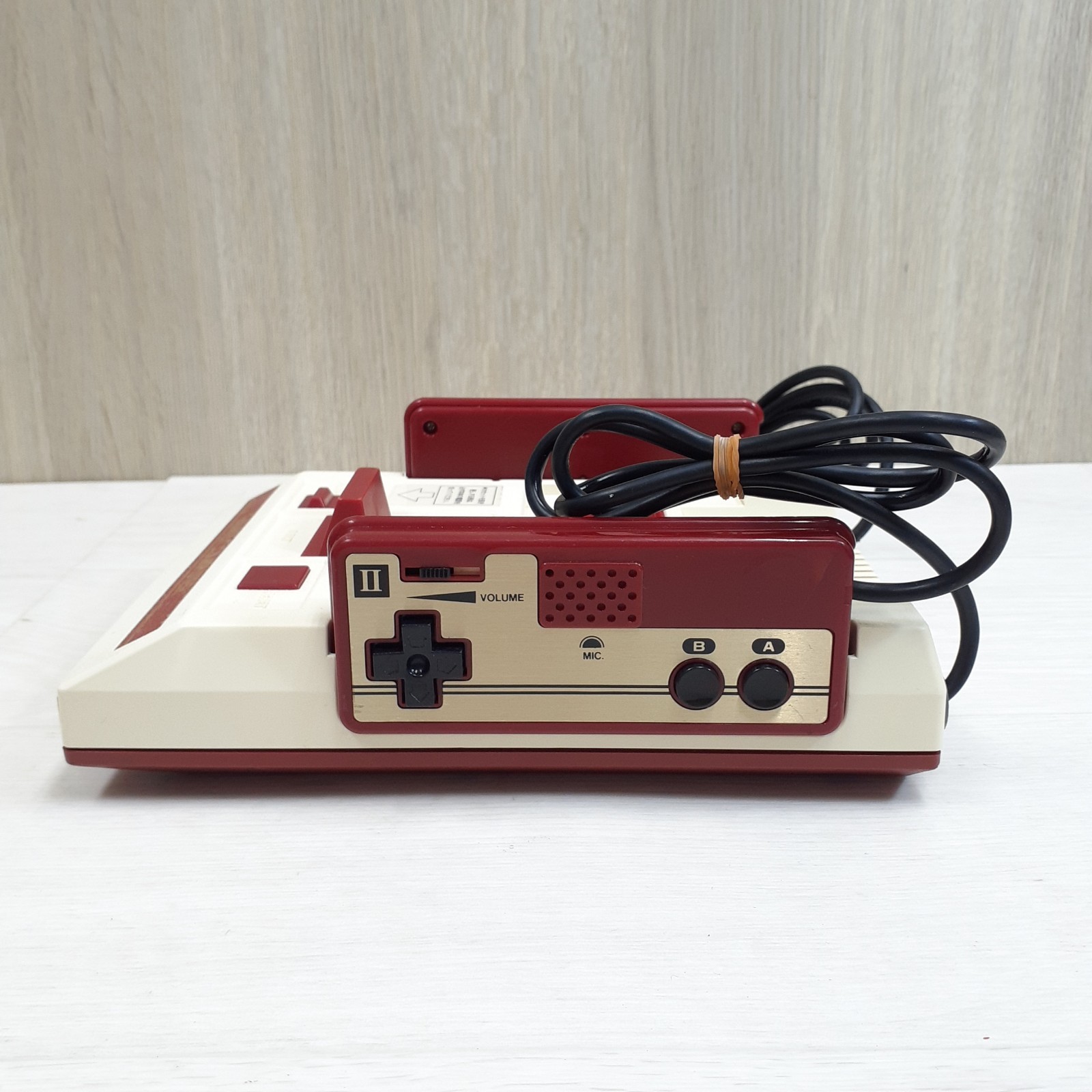 Nintendo Original Famicom Console NES Japan in box CIB with 12 Games HVC-001