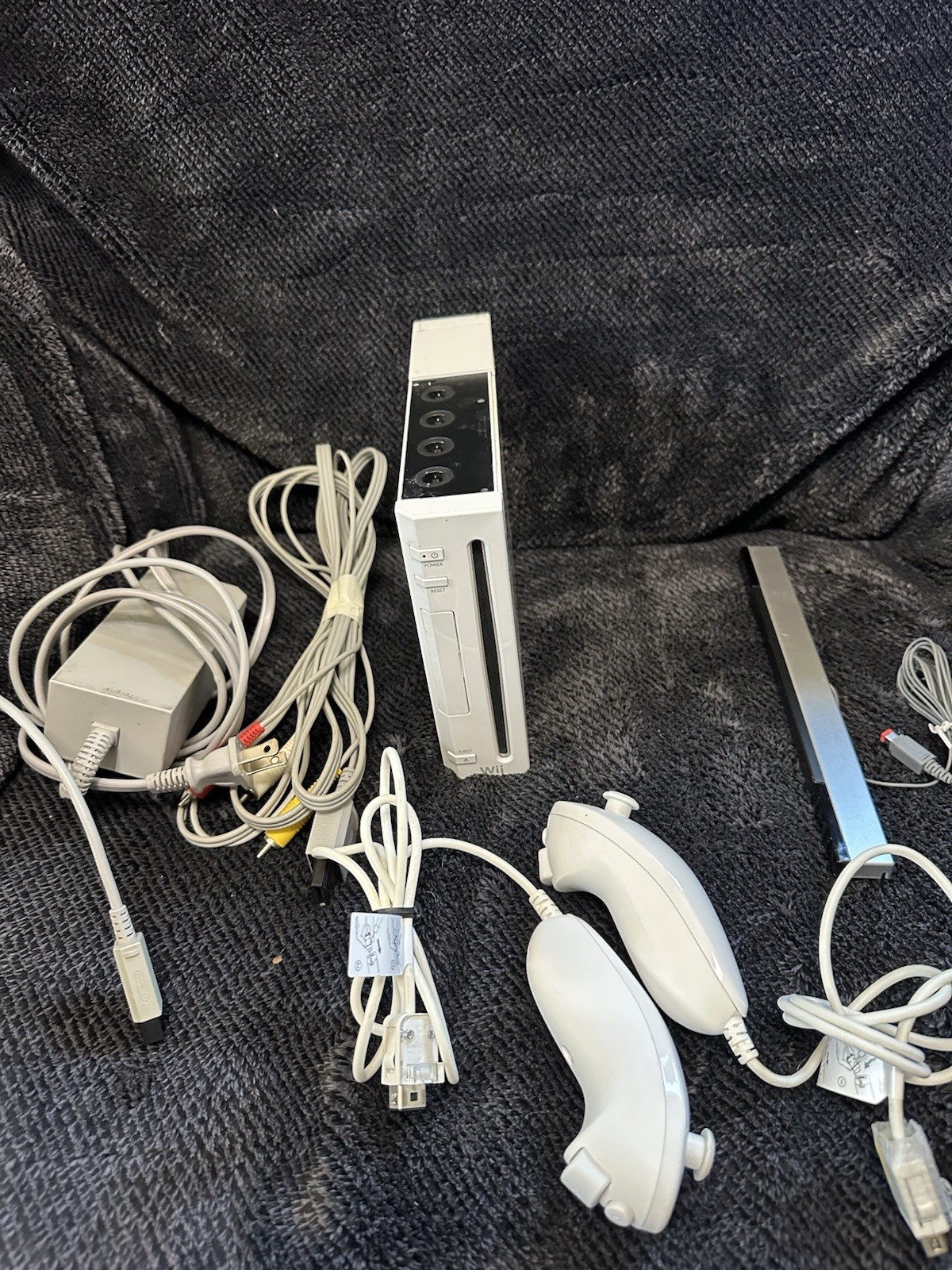 Nintendo Wii Console No Controller READ
