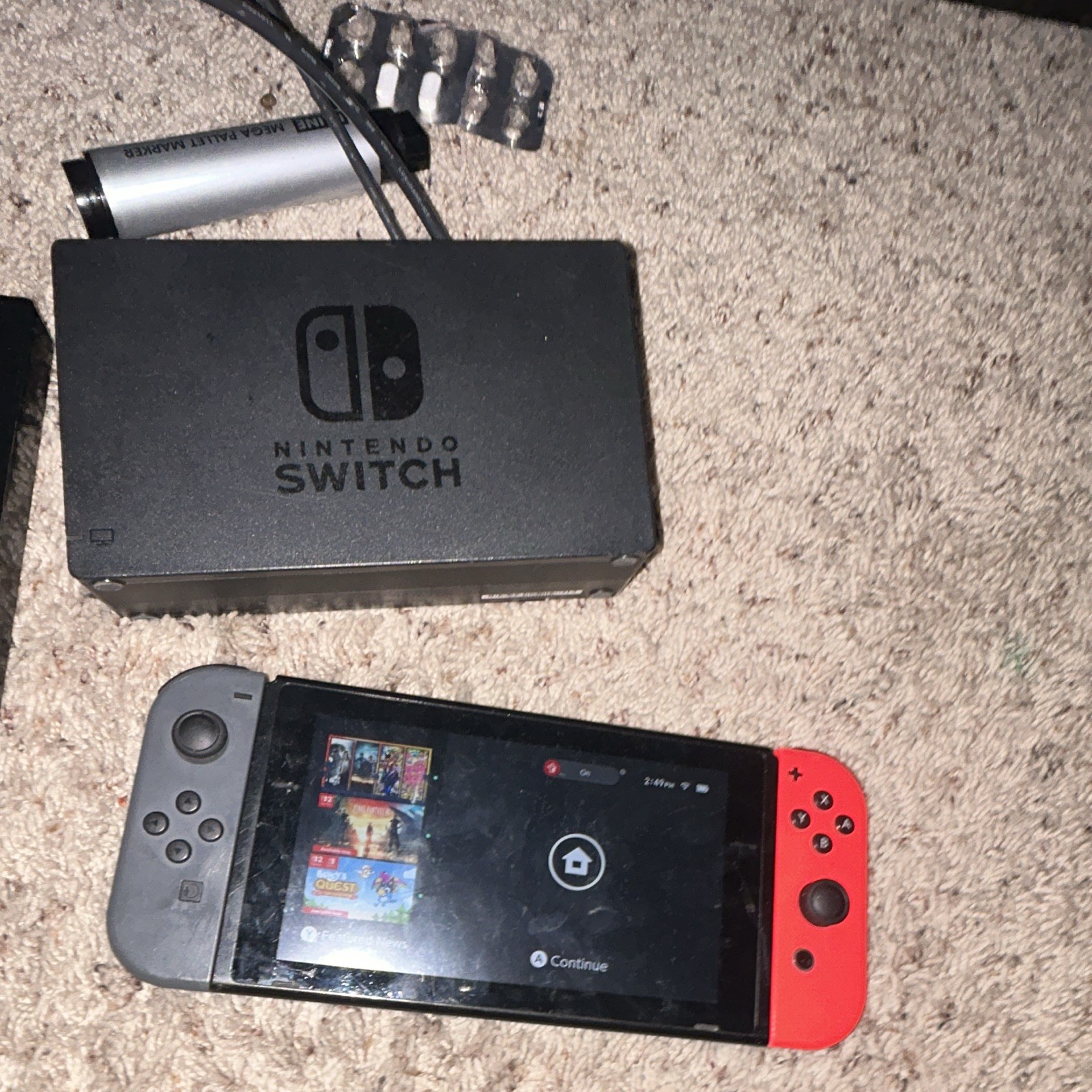 Nintendo Switch 32GB Console w/ Dock Gray/Red Joy-Con Controllers HAC-001