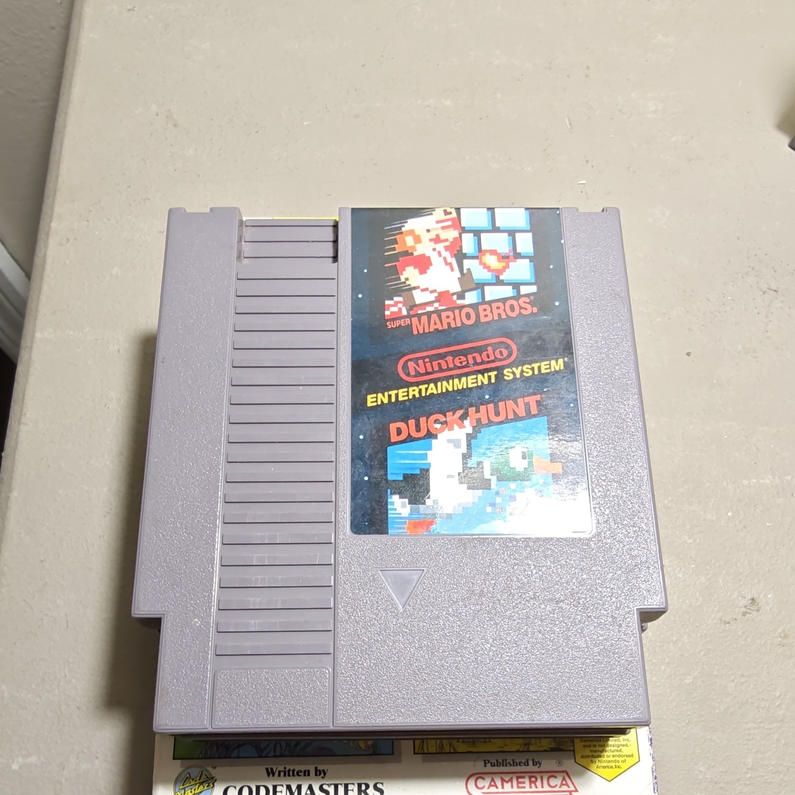 Nintendo NES-001 Console with Controller and 6 Game Cartridges