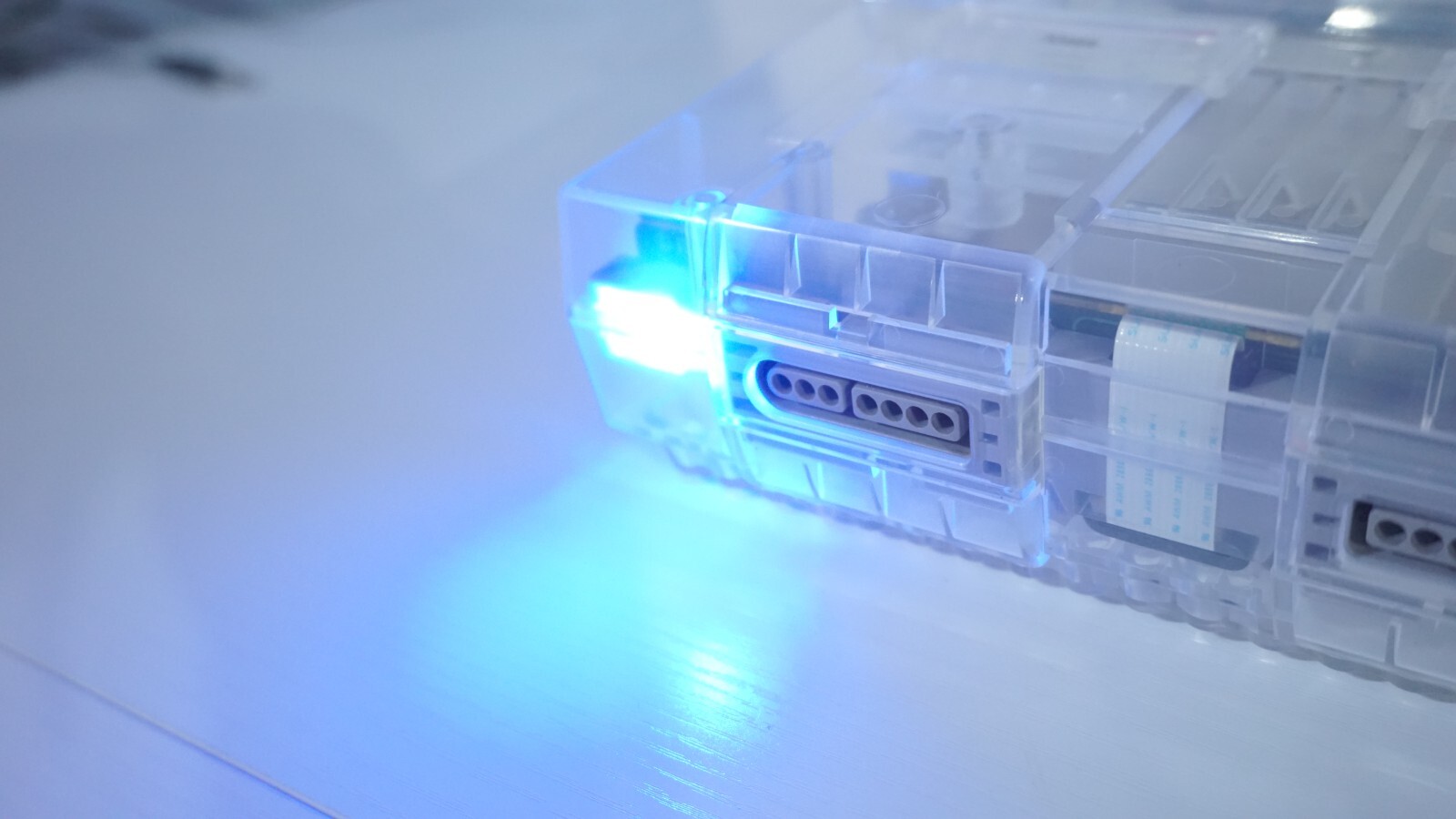 Transparent Clear Super Nintendo SNES Game Console SNS-001 with Blue LED