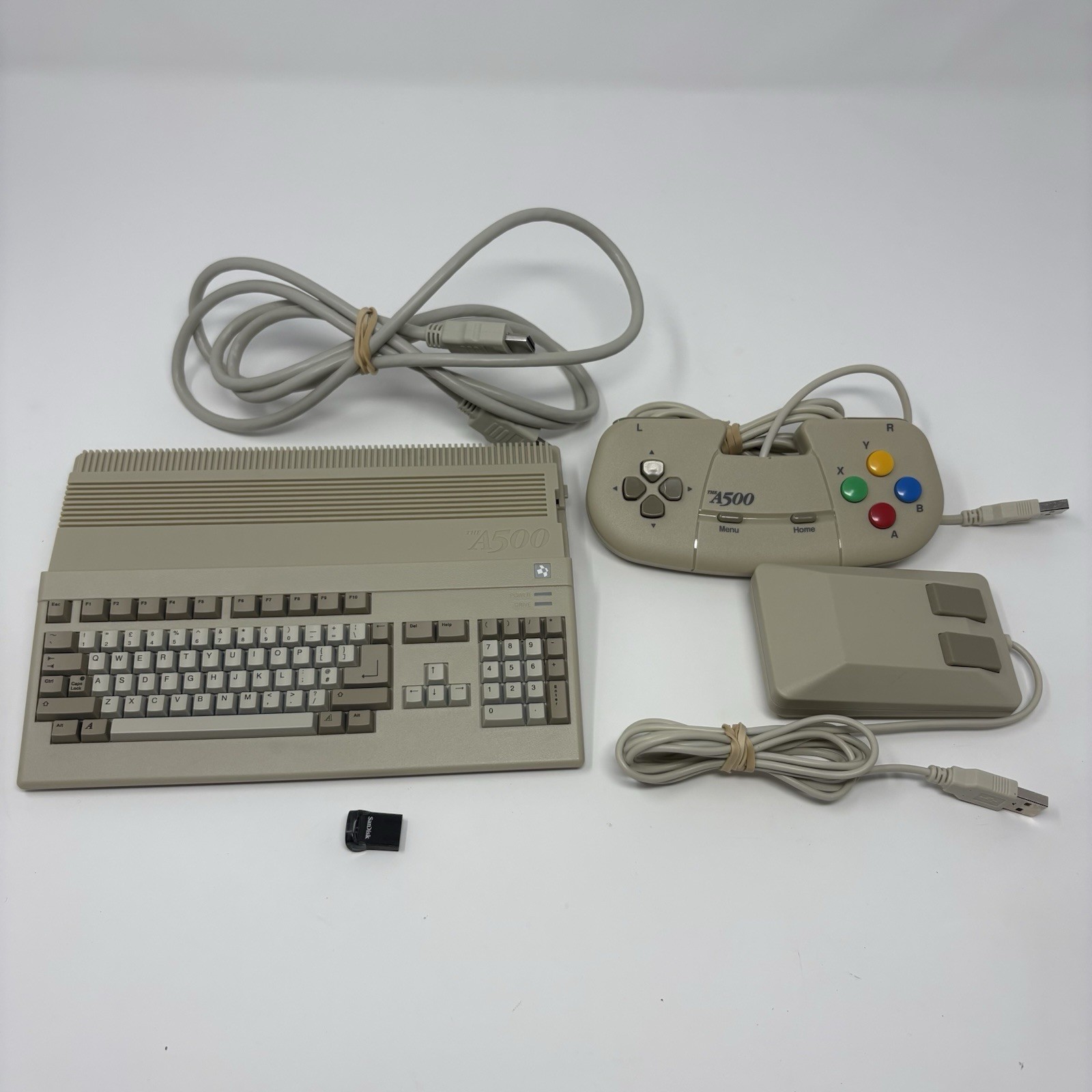 Amiga 500 The A500 Mini 25 Retro Games HDMI Console Edition 2022 Collectible USB