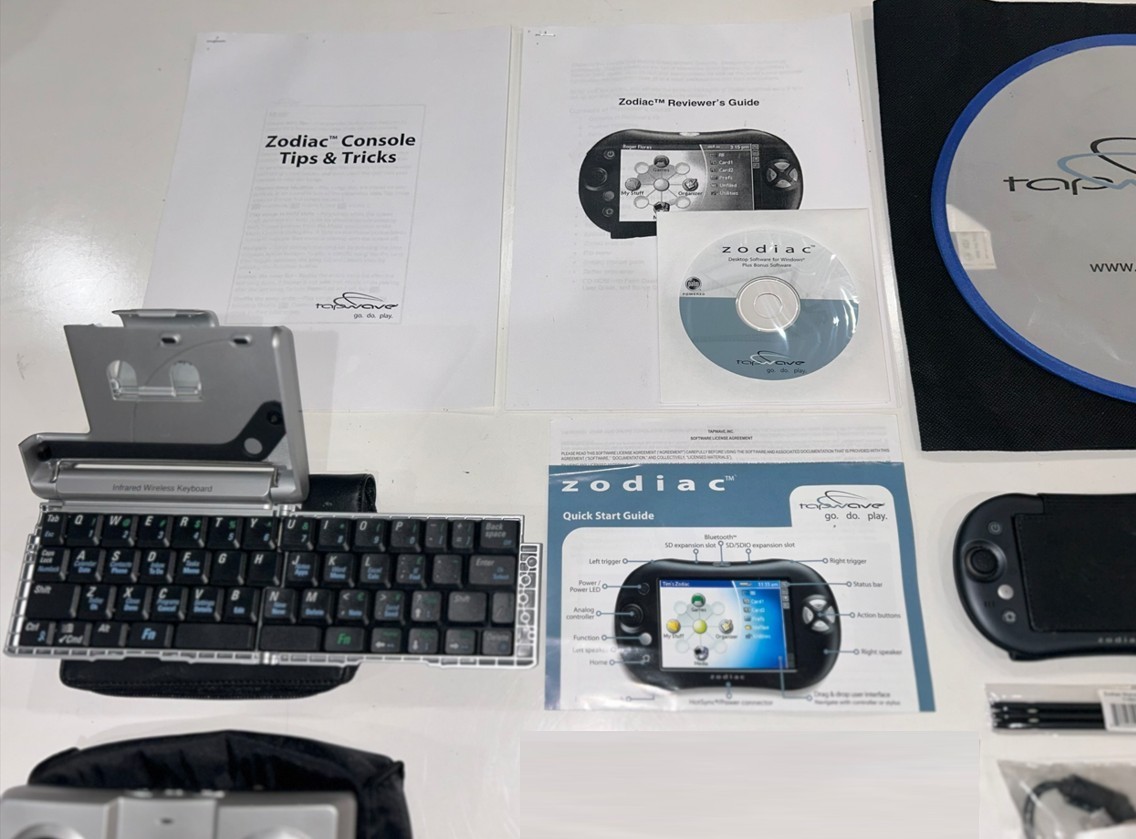 Tapwave Zodiac 2 with OEM AC Adapter, Carrying Case and Lots of Extra’s #3