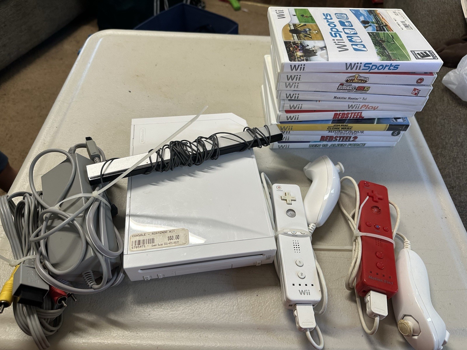 Wii RVL-001 Console, 2 Controllers, 10 Games – TESTED/WORKING