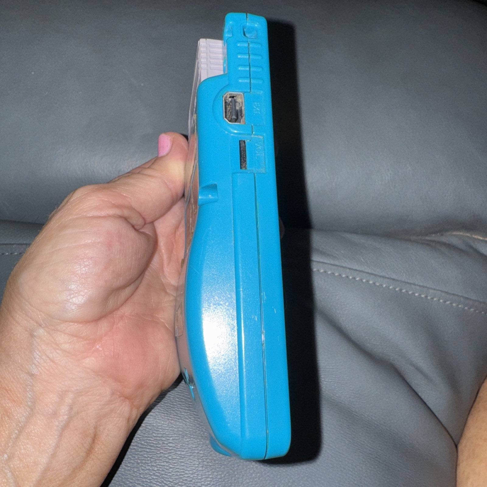 🎨 Teal Game Boy Color