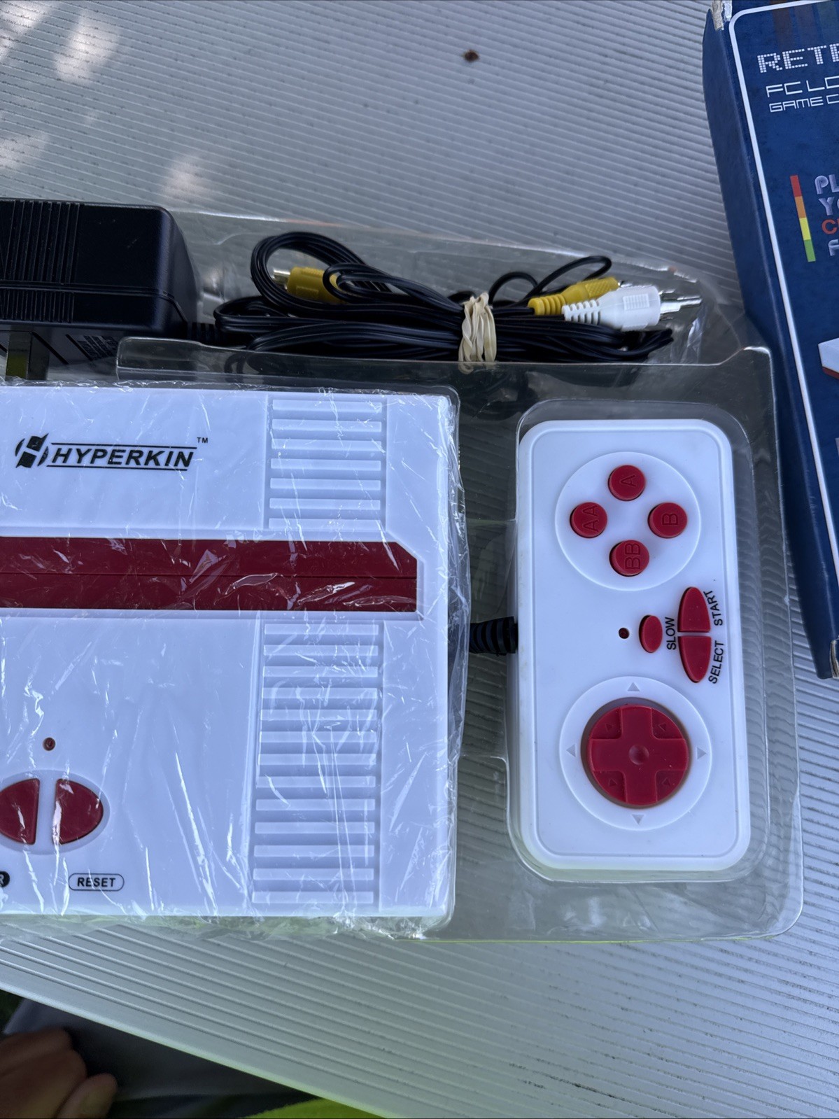 Hyperkin Retron 1 NES System Launch Edition White & Red Console M04041-RD
