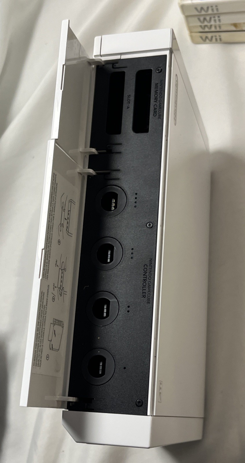 Nintendo Wii White Console (RVL-001) Bundle with 17 Games – Tested 2Controllers