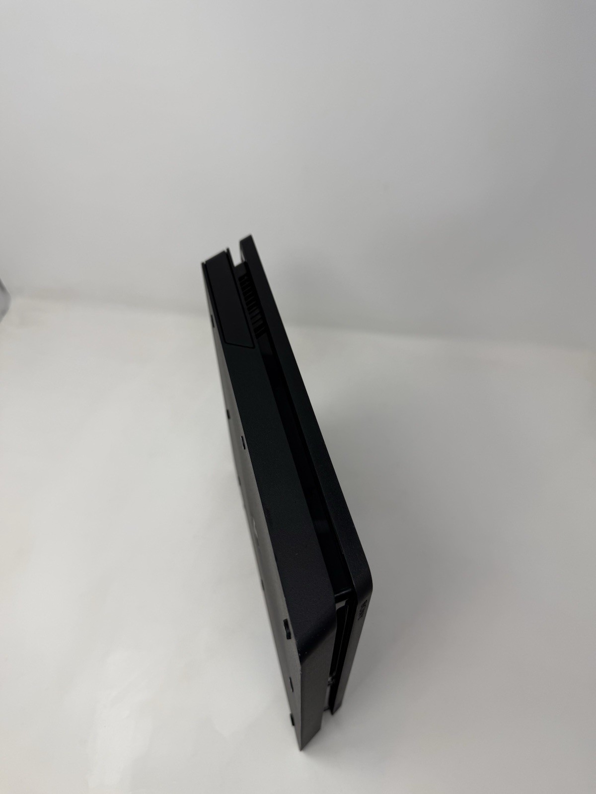 Sony PlayStation 4 Slim 500GB Console Bundle NEW THERMAL PASTE (Firmware 10.50)