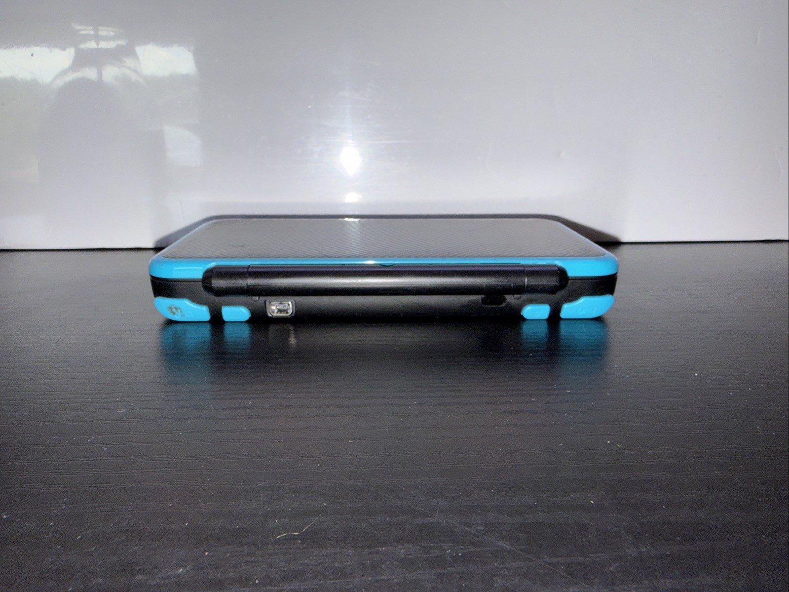 Nintendo 2DS XL Handheld 4GB – Blue And Black