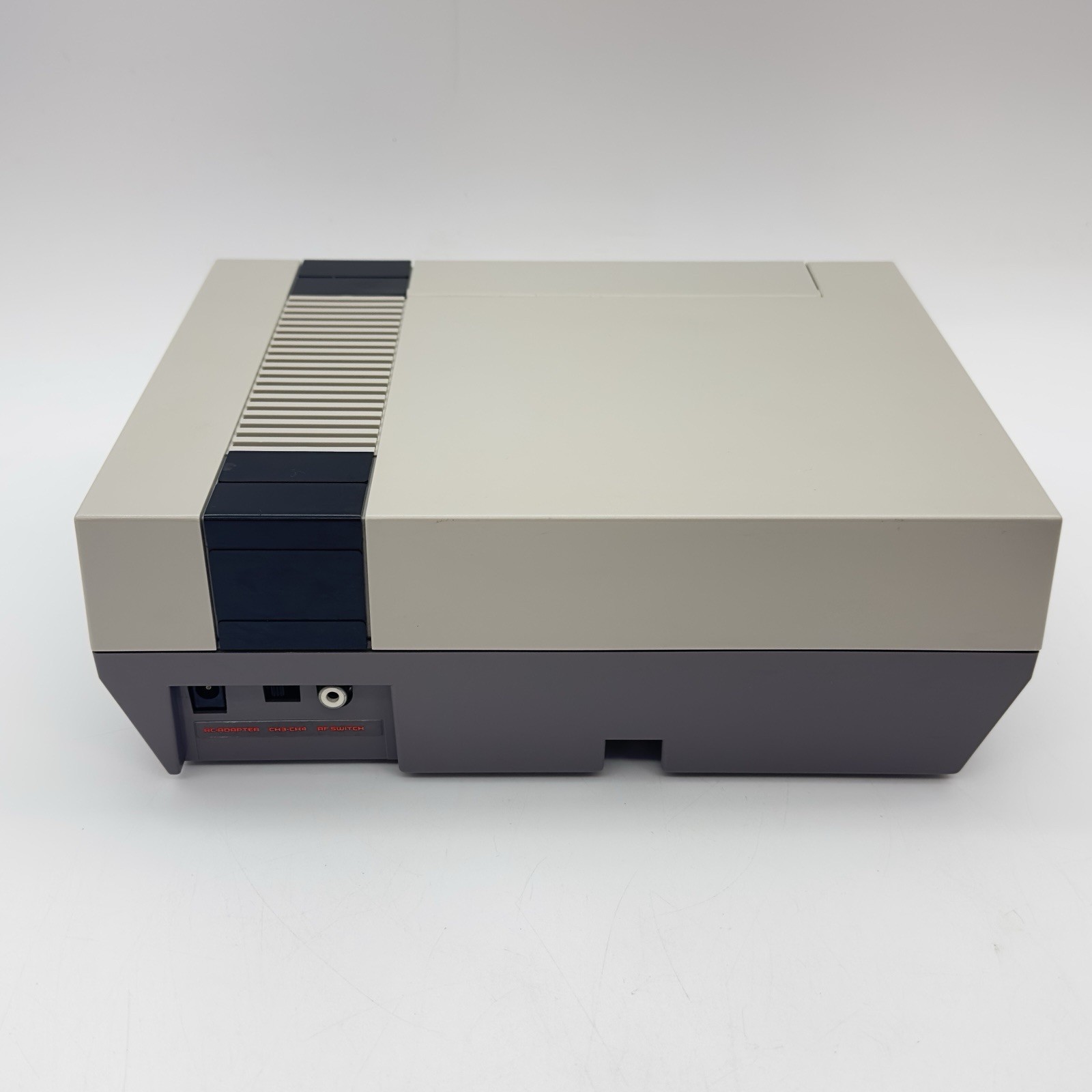 Nintendo NES Console NES-001 System Bundle TESTED Controller 4 Games Cables READ
