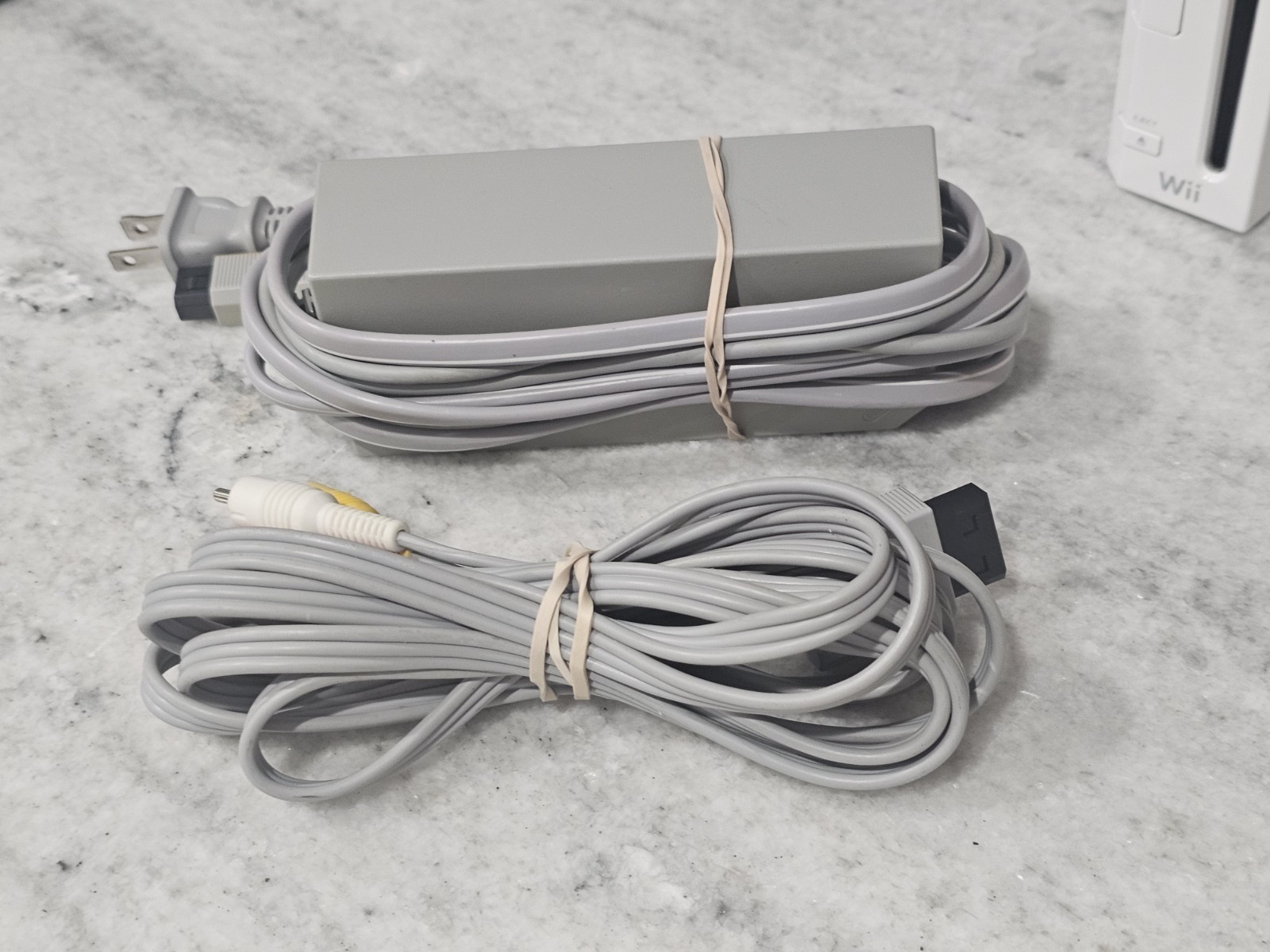 Nintendo Wii RVL-001 (USA) White Console + 21 Pre Installed Games Tested Works!