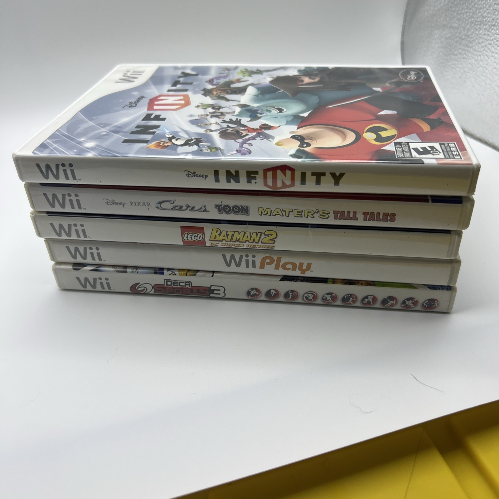 Nintendo Wii White Console RVL-001 Bundle – Console Games Cords – No Controller
