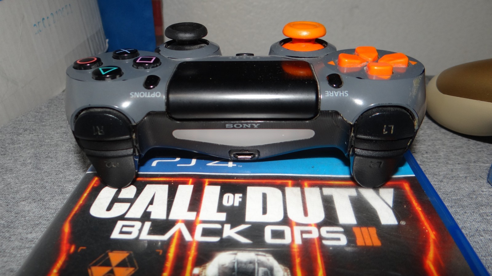 Sony PS4 COD: BO3 LTD Edition 1 TB CUH-1215B – 2 Games & 2 Controllers *TESTED*