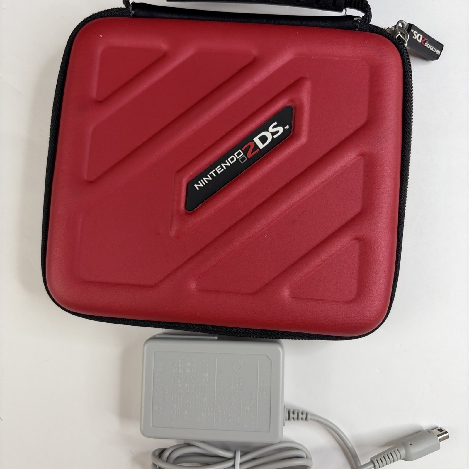 Nintendo 2DS White & Red Handheld System w/Charger Stylus Case US Model