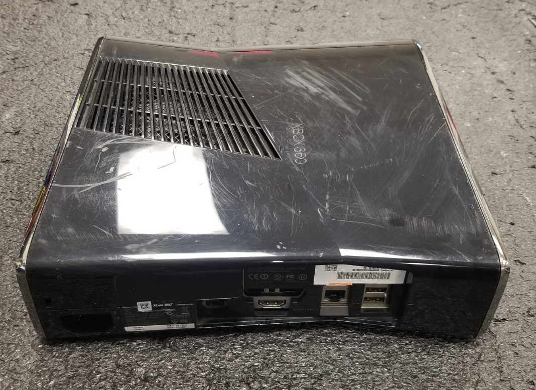 Microsoft Xbox 360 S Console : 1439 : 250GB : Tested & Works