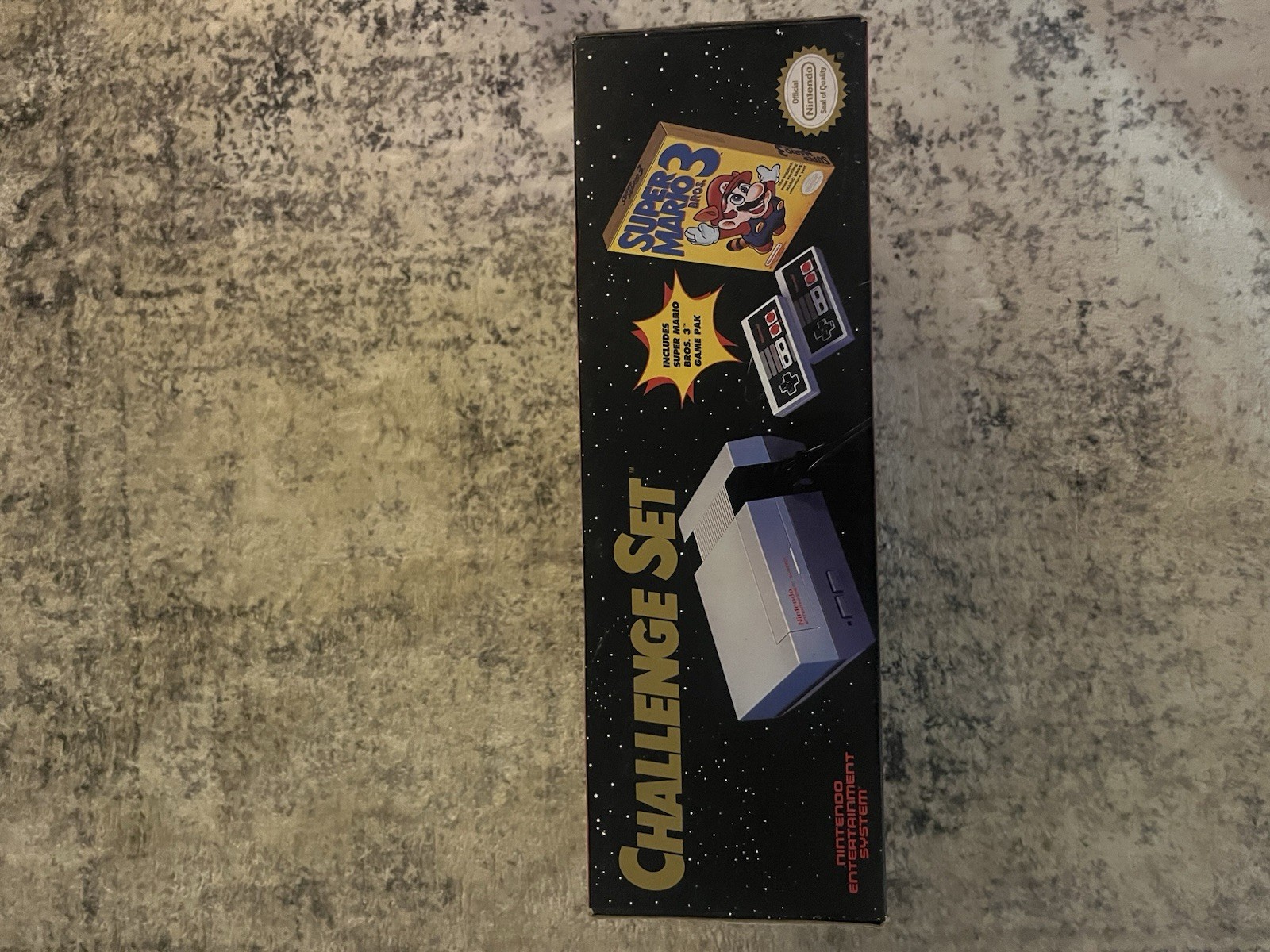 Nintendo NES Challenge Set Limited Edition Console Bundle Box 2 Controllers