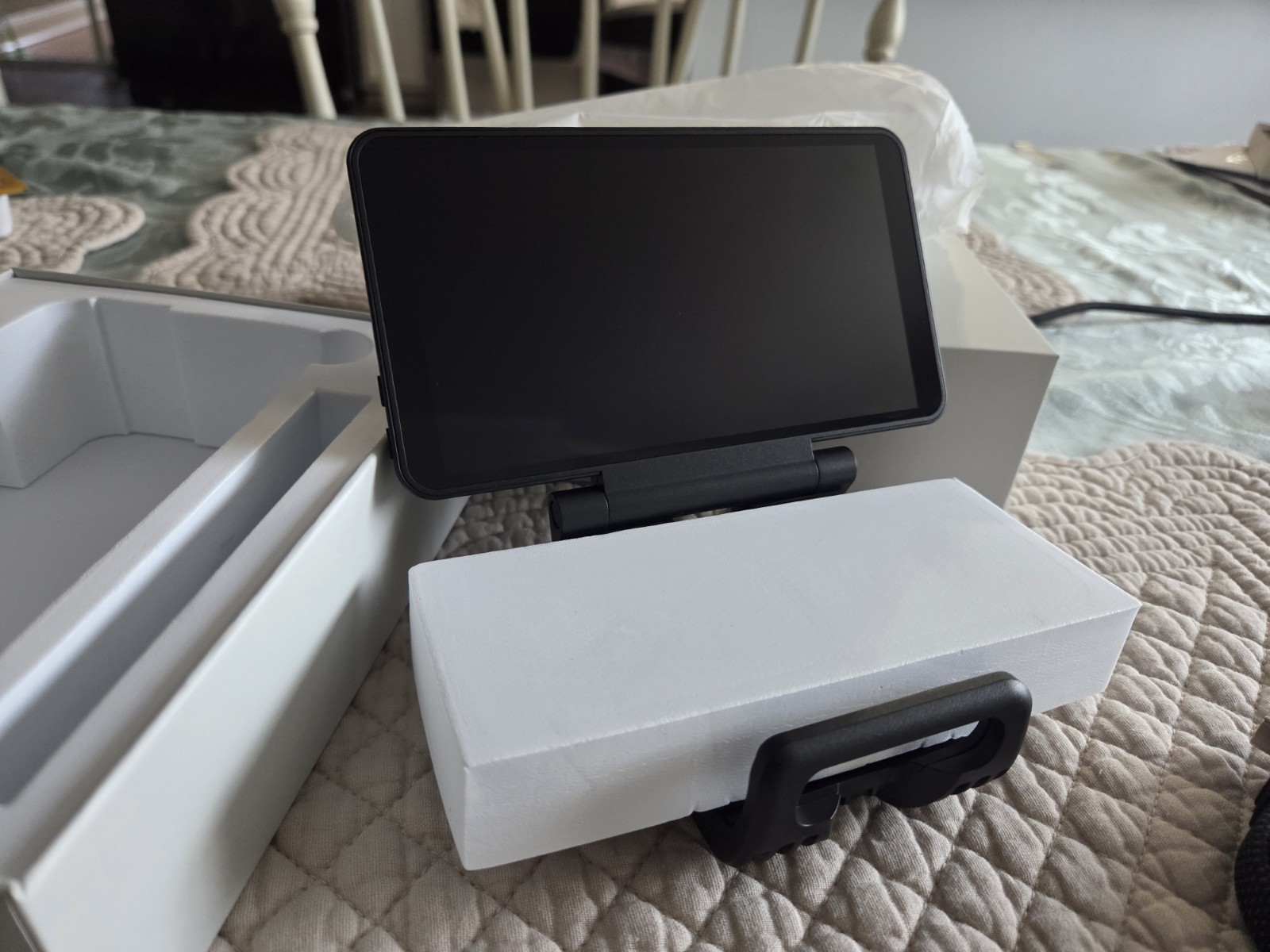 Retroid Pocket 5 Handheld Console & Dual Screen Black System GameCube