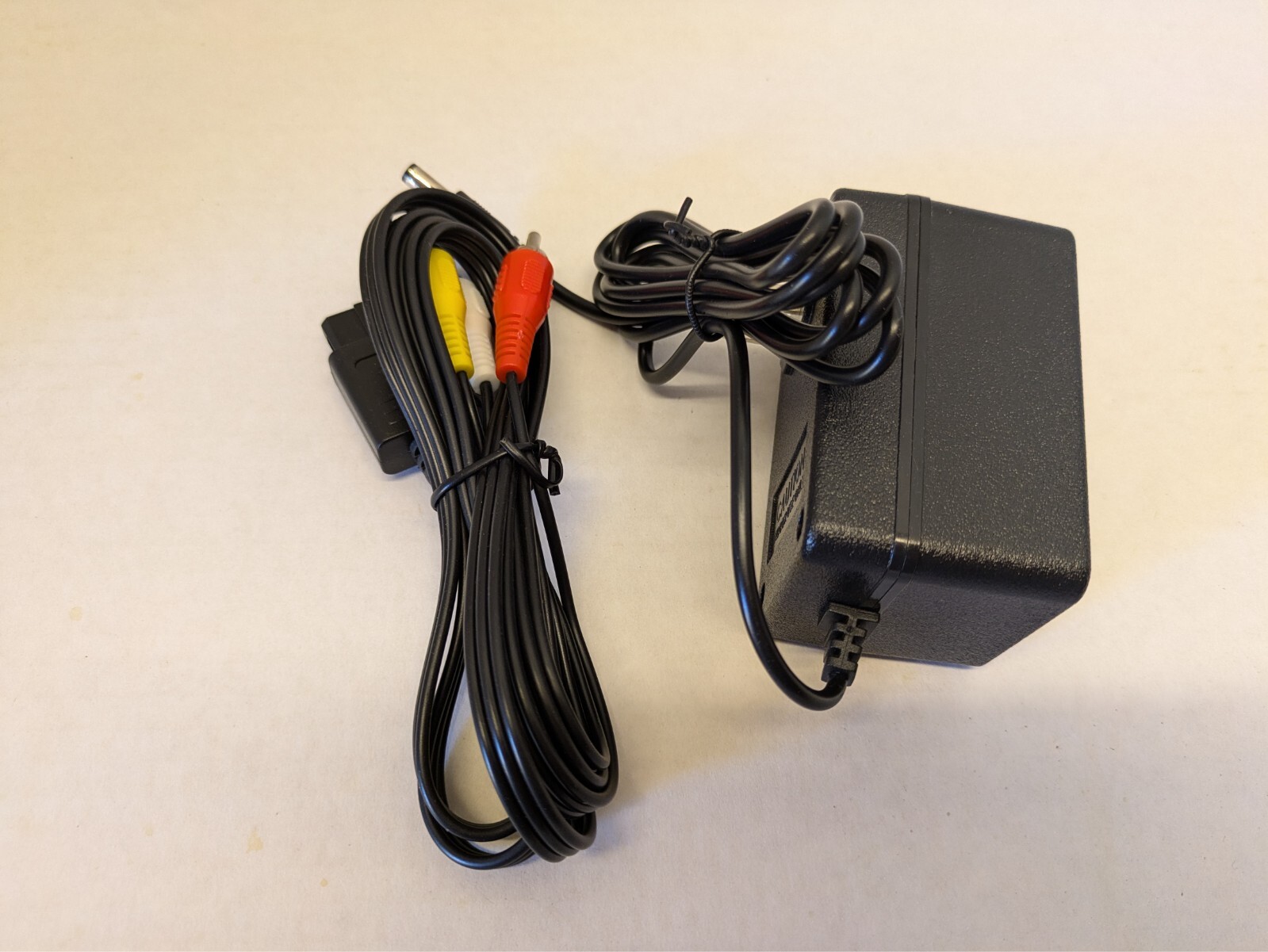 Nintendo NES Console New Caps, regulator, & OEM 72 Pin. Mario/Duck Hunt bundle.