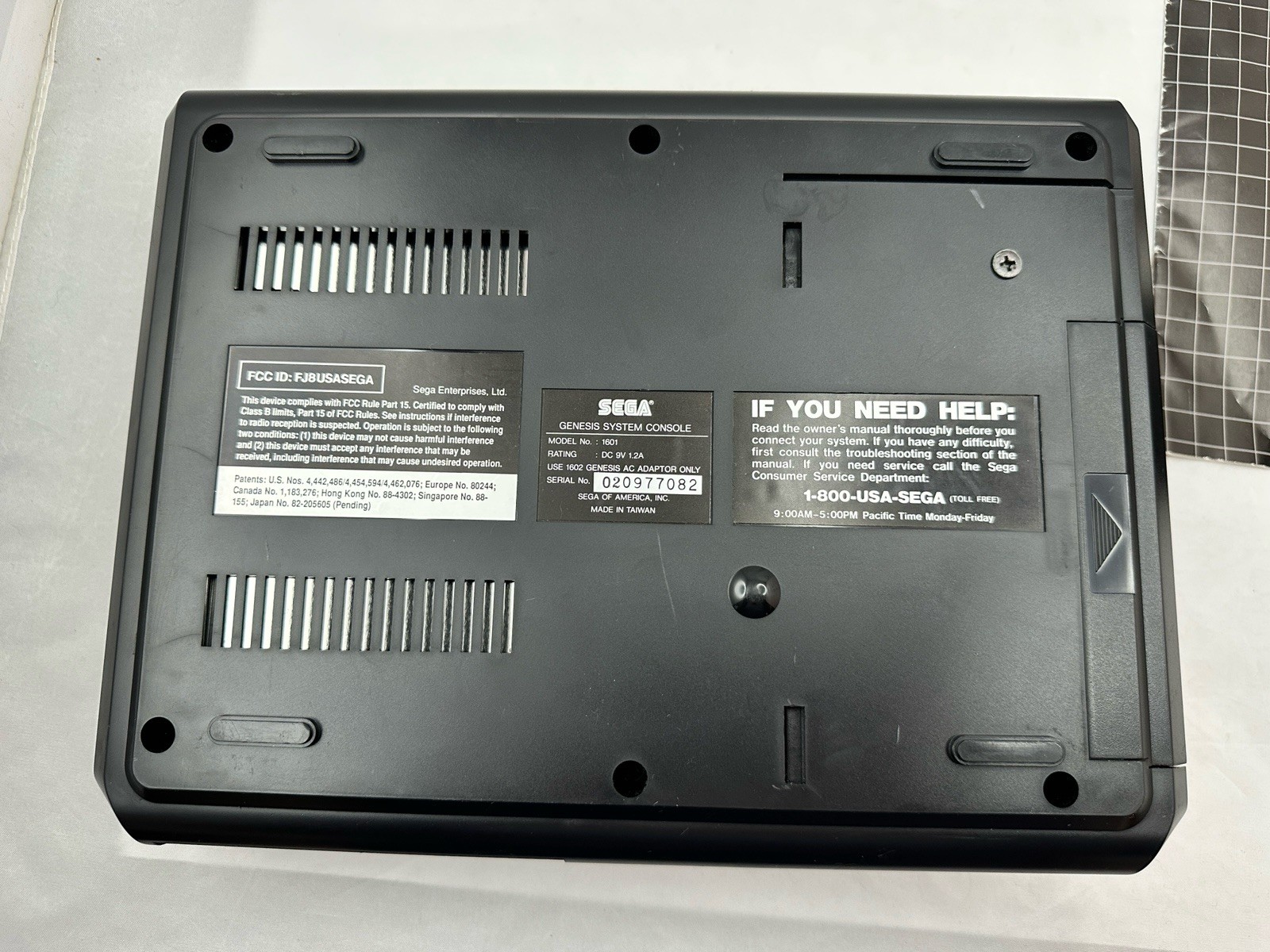 SEGA GENESIS Console MK-1601 System Powers On, RF Adapter w/Manual – Untested