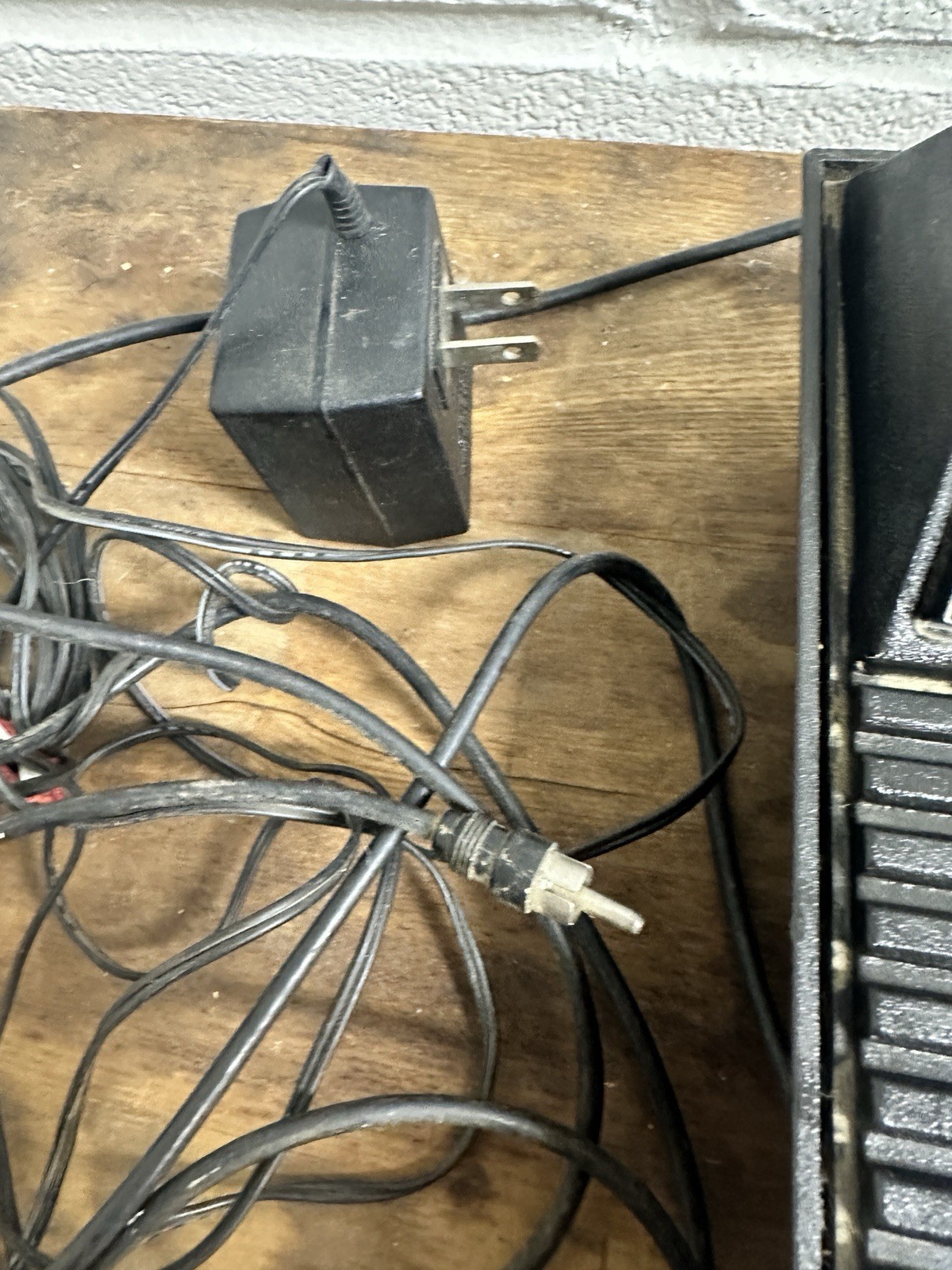 Atari 2600 game console sold as is has not been tested
