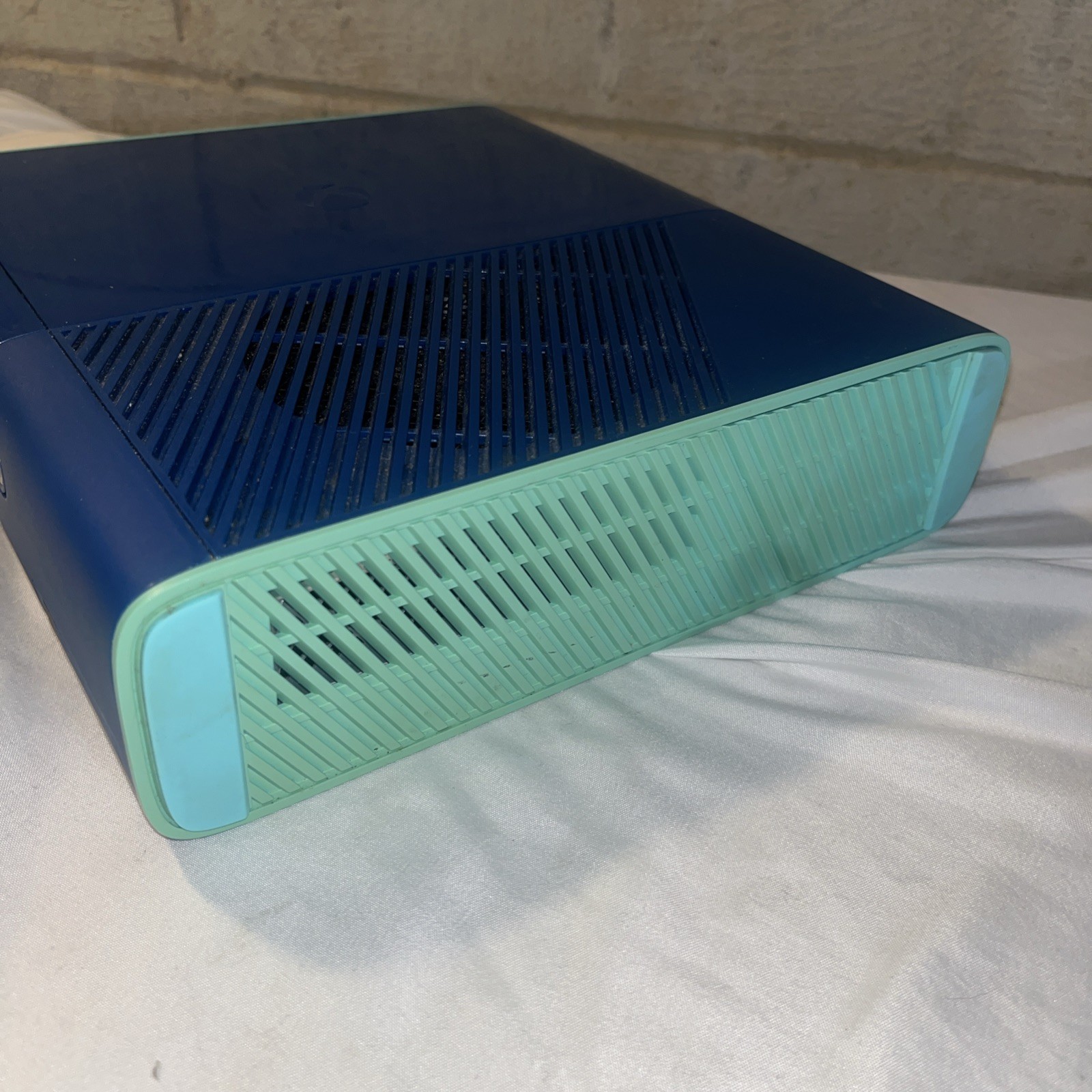 Microsoft Xbox 360 E Blue & Green Special Edition Console Matching Controller