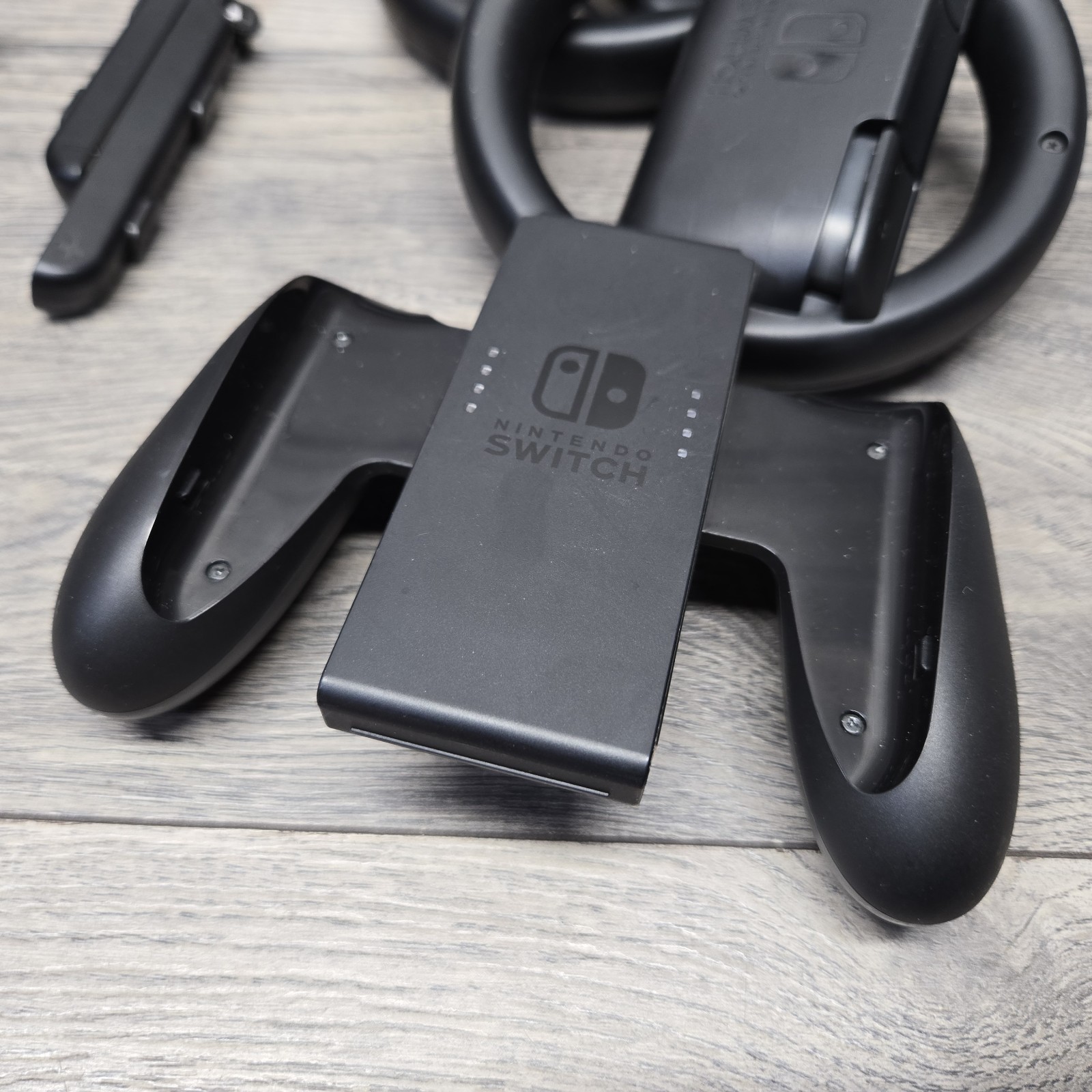 Nintendo Switch System 32GB Console Charger Dock Steering Wheel *No Joy-Cons*