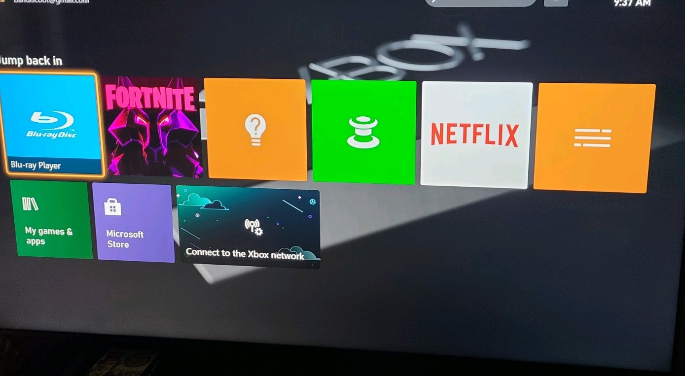 Microsoft Xbox One + Kinect 500GB Console with Box – Black 1 Controller Bundle