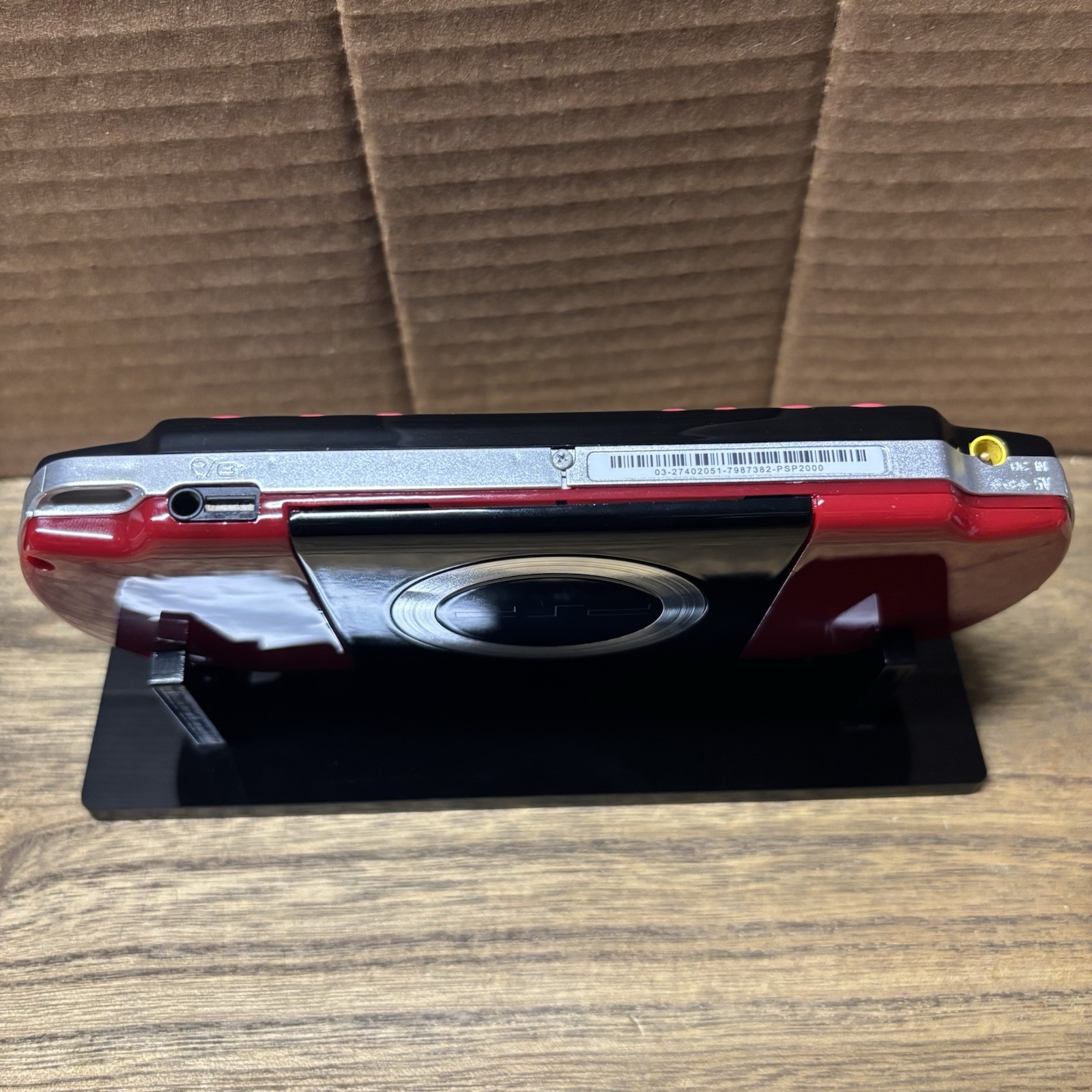 Custom Sony PSP 2000 (PlayStation Portable) – Black/ Red With Charger