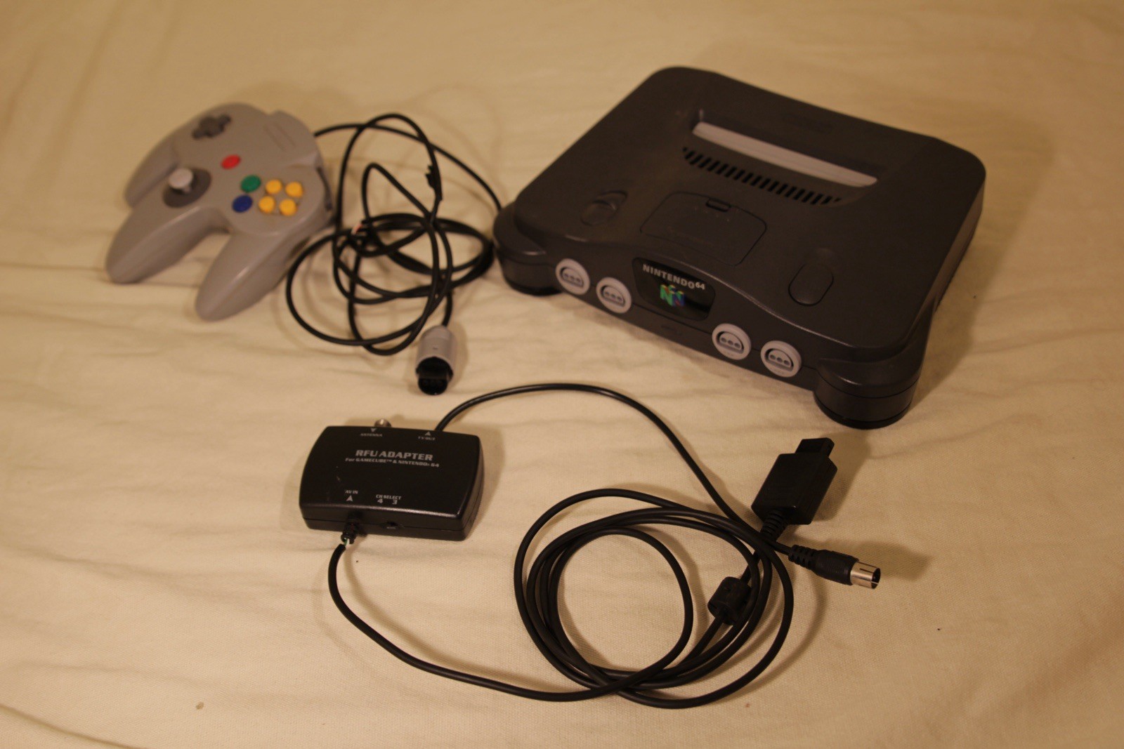 Nintendo 64 Console with Controller, AVAdapter, Gray/Black, NO POWER SUPPLY
