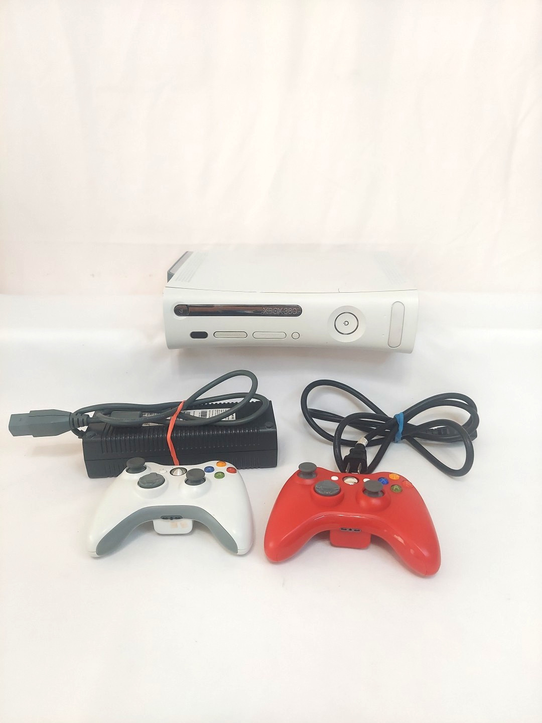 Microsoft Xbox 360 20GB Console – Matte White bundle 1 White 1 Red Controllers
