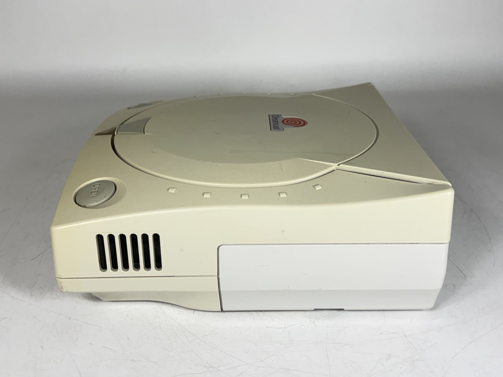 SEGA Dreamcast Home Console Bundle with Controller, 6 Games & Cables – TESTED