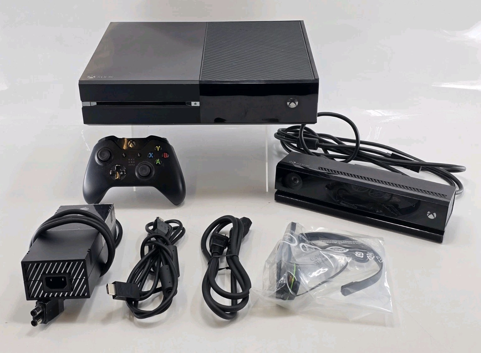 Xbox One Day One Edition Console (Microsoft) W/ Box, Controller & Cords – Tested