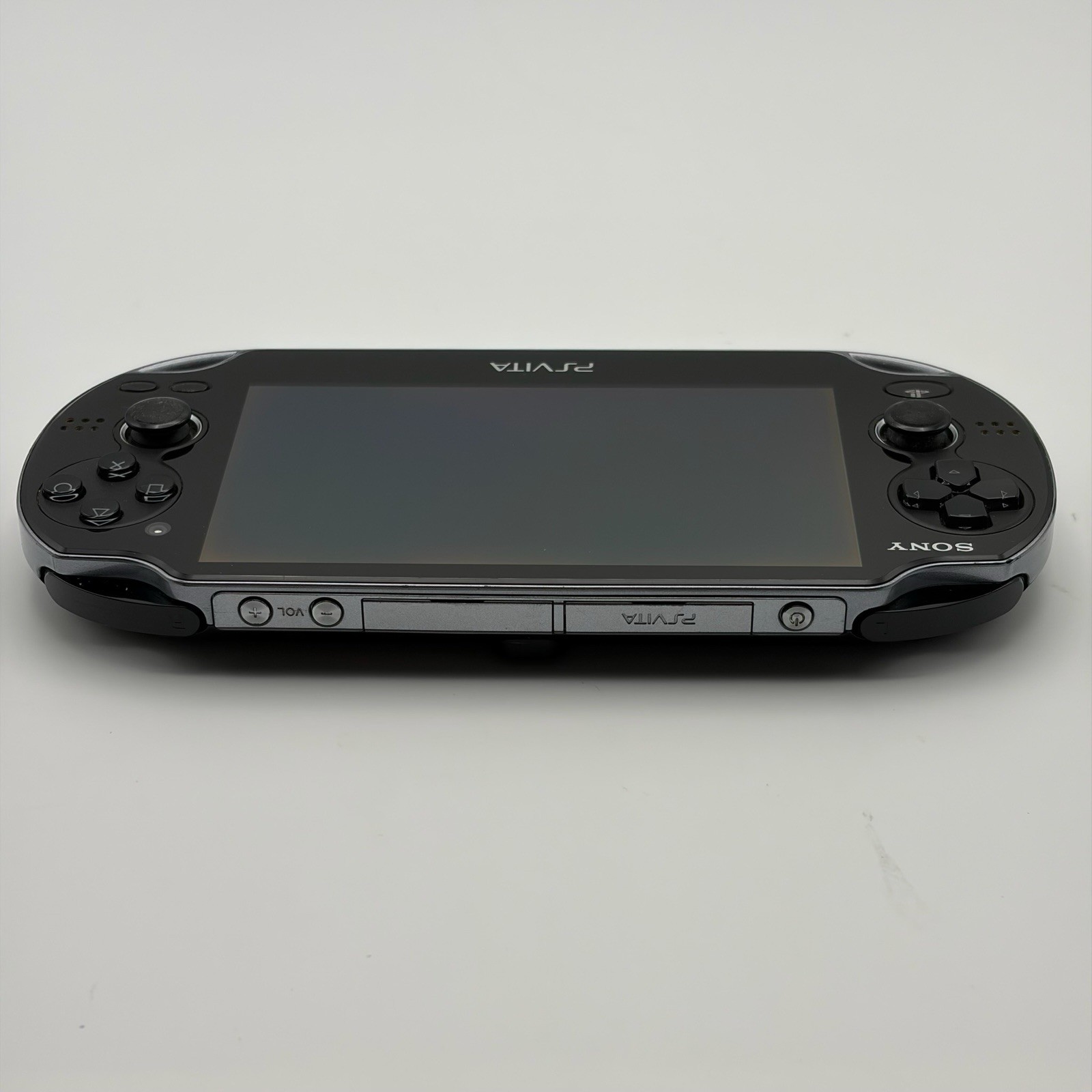 SONY PS Vita PCH-1000/1100 Console Black in Box