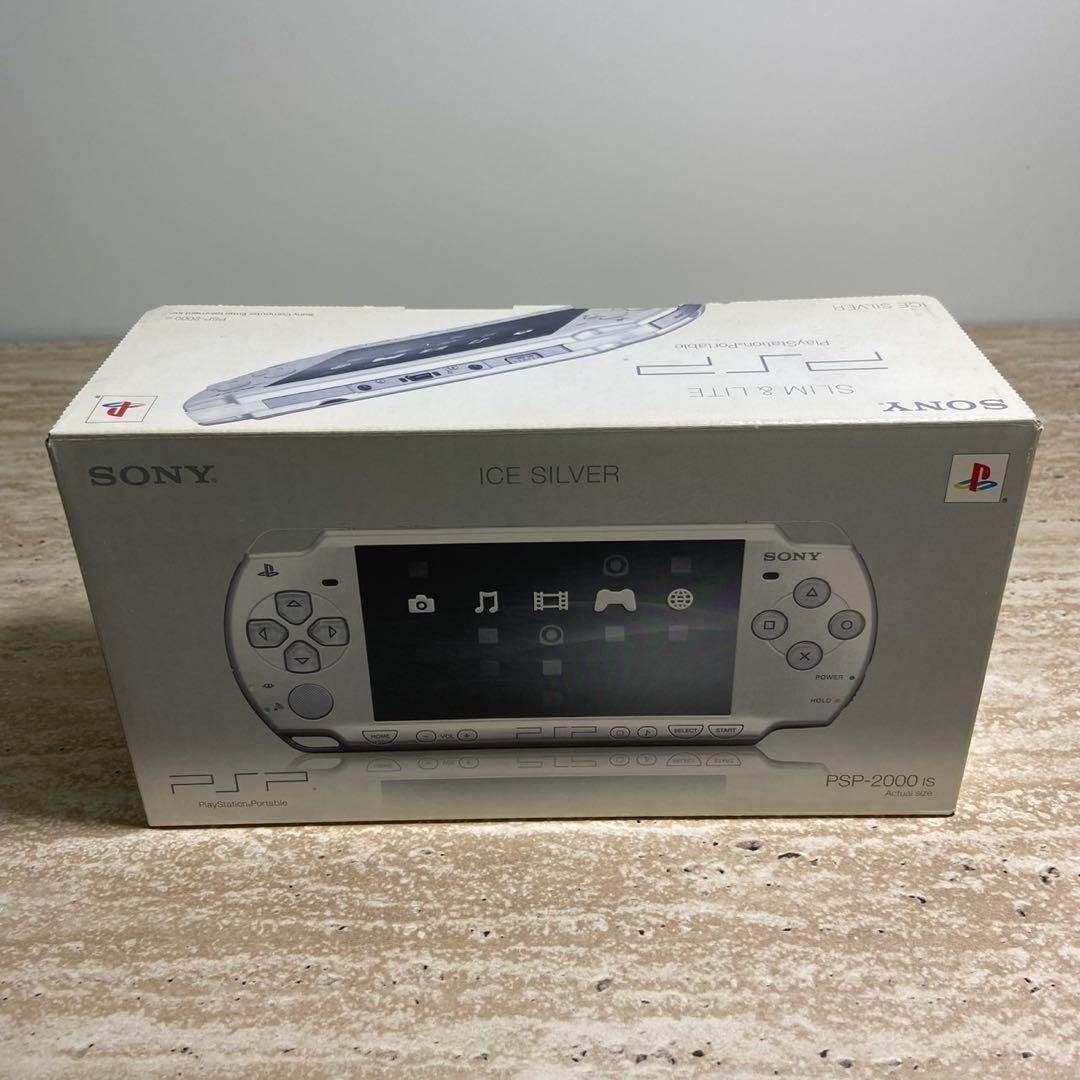 Sony PSP 2000 Ice Silver Boxed Near Mint Complete Tested Japan 6460