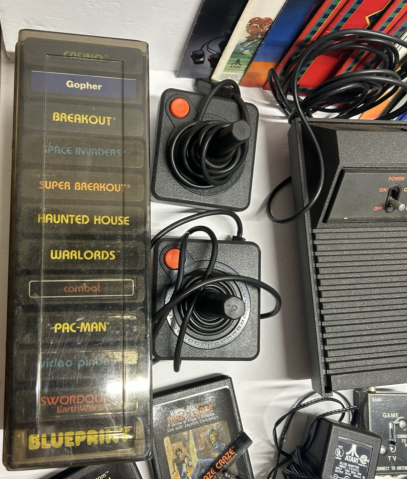 Vtg Atari 2600 Lot Console, 4 Controllers, 16 Games w/Instructions – Untested