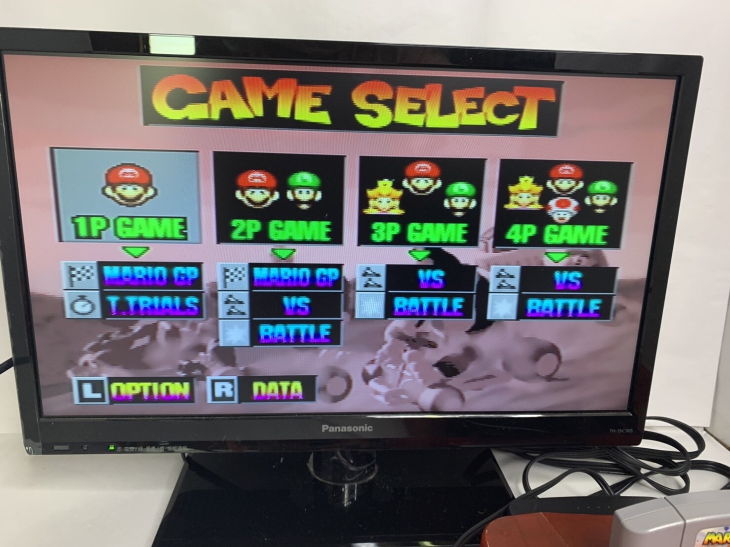 Nintendo 64 N64 Console Clear Red 2 Set Controller Region Free Tested / Working