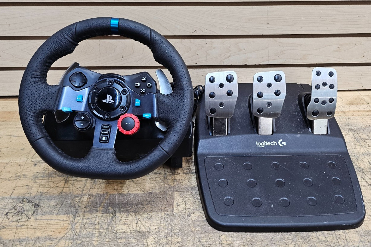 Logitech G29 Driving Force Racing Wheel And Pedals – For PS5 PS4 PC *NO CORD*